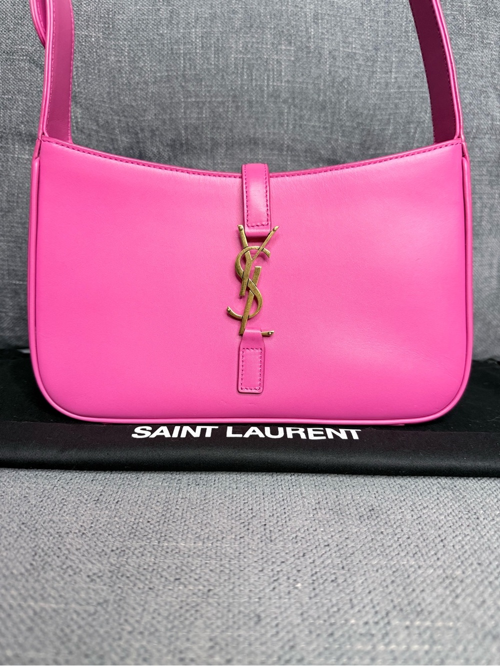 Saint Laurent Le 5 a 7 Medium smooth leather Shoulder Bag - Picture 3 of 12